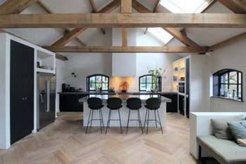 RhijnArt-Keukens-Stoere-Eiken-Fineer-Keuken-01-1140x774